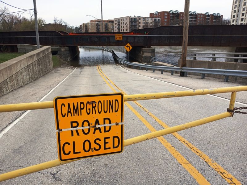 File:Campground Road Closed.jpg
